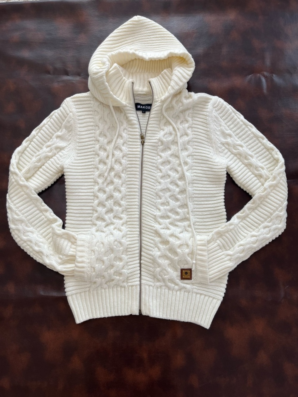 Makobi Men’s Cable-Knit Steetwear Hoodie Sweater Zip Up Collar Cream EUC
Large
